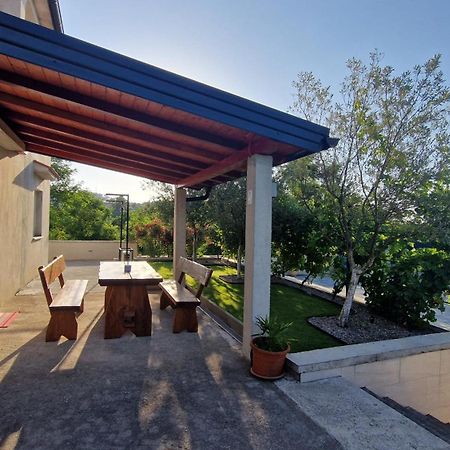 Apartments In Rijeka, Free Parking And Large Terrace, 15Min Drive From The Beach Exterior foto